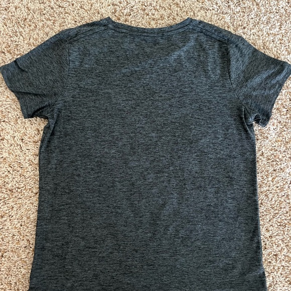 Outdoor Voices shirt - Picture 2 of 3